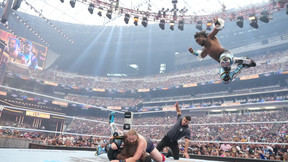 EXCLU : «Il y a de quoi pleurer», le cauchemar à la WWE…