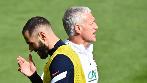 Photo of Equipe de France : Benzema, Valbuena.. Les faits du clan Deschamps