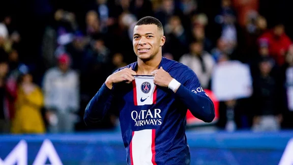 Mbappé wants him at PSG, a colossal operation is being prepared