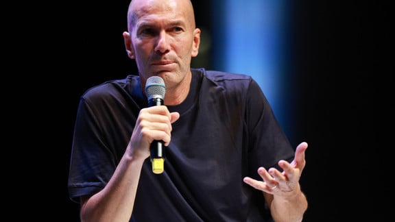 Zidane refuse une aventure !