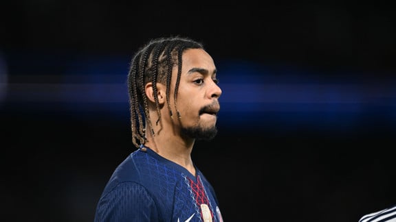 Un joueur du PSG boucle son transfert… sur les conseils de Bradley Barcola !