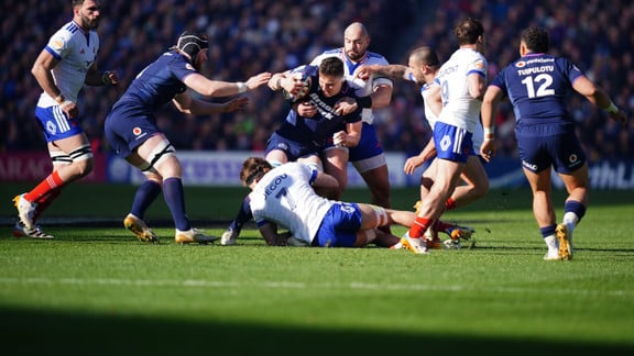 XV de France : Du jamais vu après la claque en Écosse ?