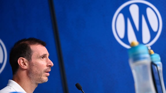 Nouveau départ important à l'OM après Greenwood ? Un joueur fait le buzz en apparaissant avec le maillot d'une autre équipe ! 