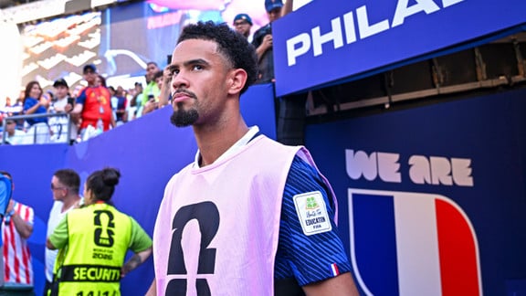 Warren Zaïre-Emery : Une prolongation au PSG plutôt qu’un transfert en Premier League ? 