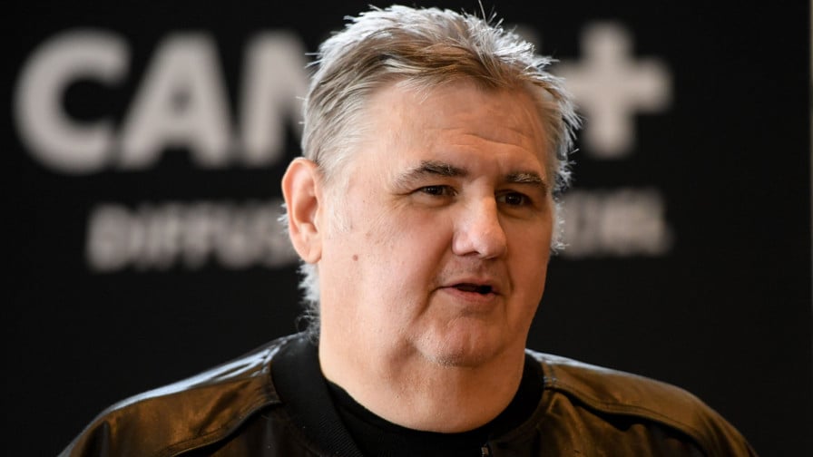 «J'ai toujours été sidéré par son melon» : Pierre Ménès balance sur un ancien collègue du Canal Football Club