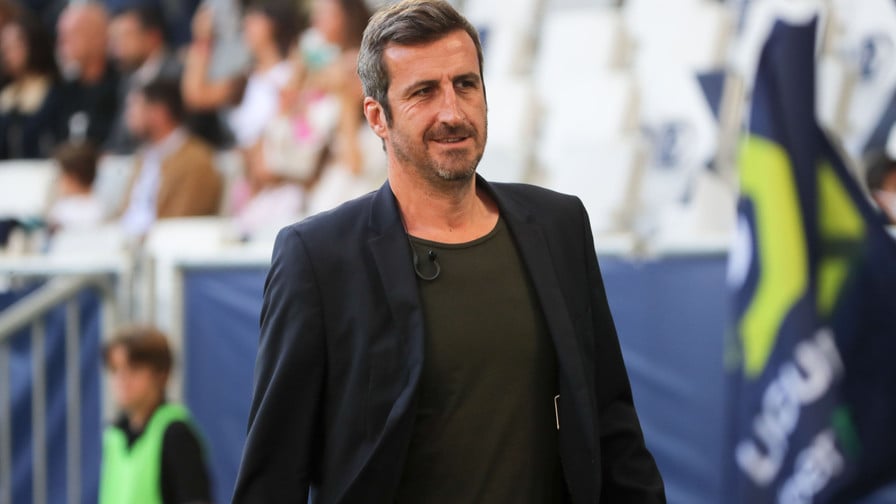 Viré de L'EQUIPE du Soir, Johan Micoud a trouvé un nouveau métier à la télévision : Voilà la chaîne sur laquelle il va travailler