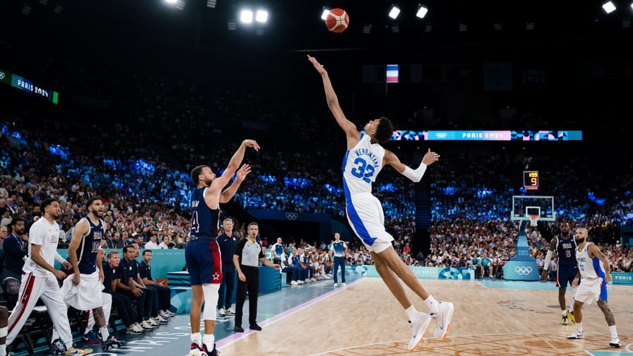 Stephen Curry avec Victor Wembanyama chez les Spurs : L'idée d'un trade historique est lancée en NBA !