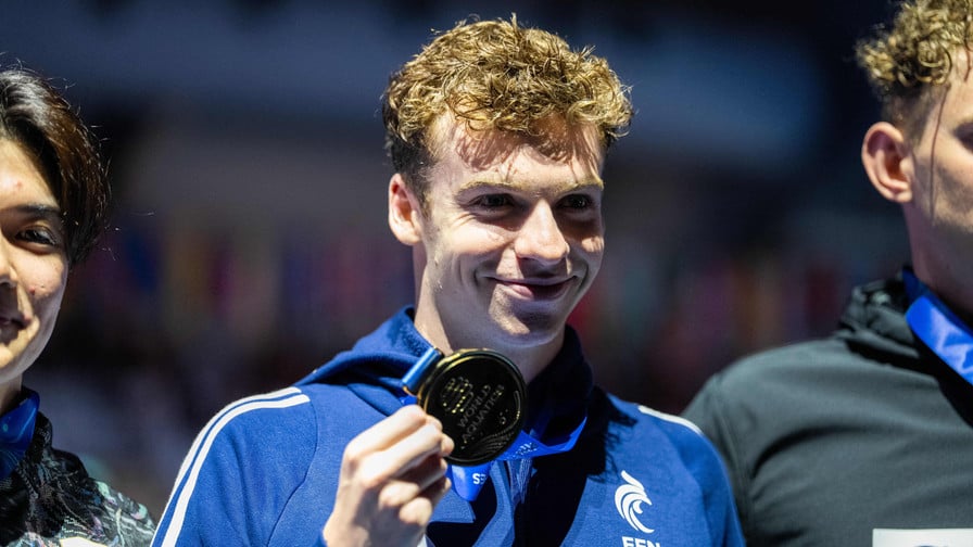 Léon Marchand plutôt que Kylian Mbappé ou Antoine Dupont, les Français ont choisi leur sportif préféré 