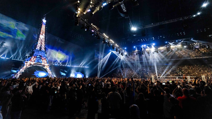 ⁠EXCLU - La WWE va revenir en France : Ce nom bien connu de la compagnie de catch lâche un message qui va plaire aux fans !