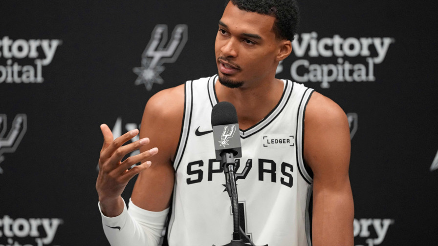 NBA : Victor Wembanyama décroche une première récompense… grâce à ses interviews