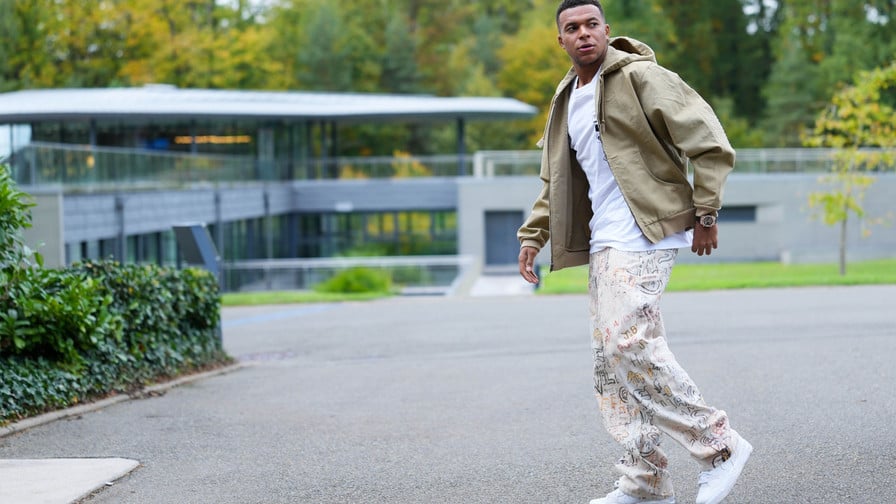 Kylian Mbappé : «Pas très grave s’il boit du vin», la réponse en France après la dernière polémique   