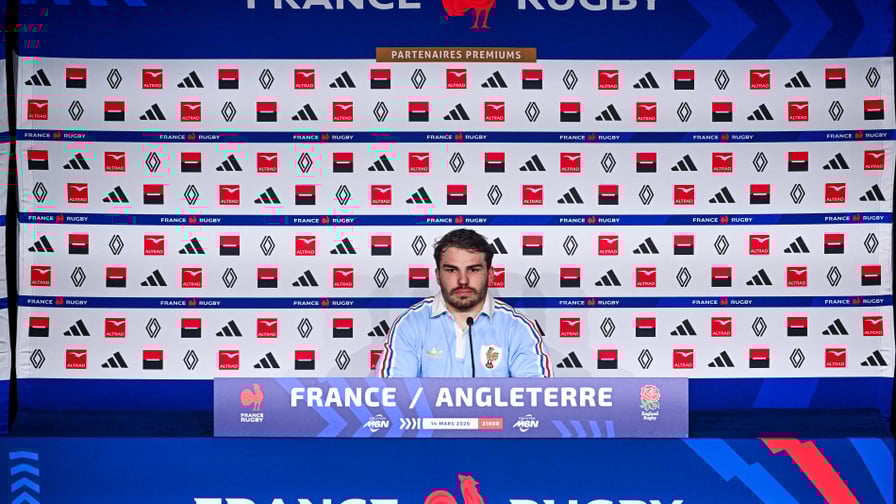 XV de France : Antoine Dupont bientôt remplacé par une «rockstar» ? 