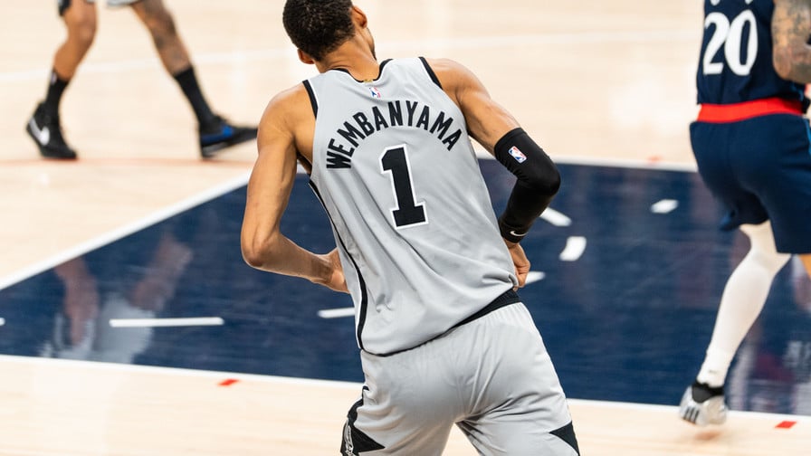 Plus fort que Stephen Curry et Kobe Bryant : Les chiffres hallucinants de Victor Wembanyama !