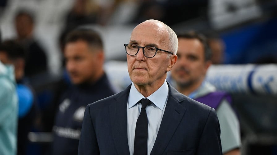 Frank McCourt est de retour à Marseille : Après avoir lâché plus de 700M€, le propriétaire de l'OM se fait clasher ! 
