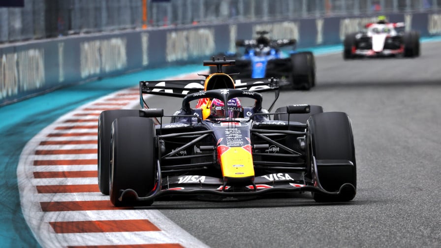 F1 - Transfert de Verstappen : «Max ne peut aller que dans trois équipes»
