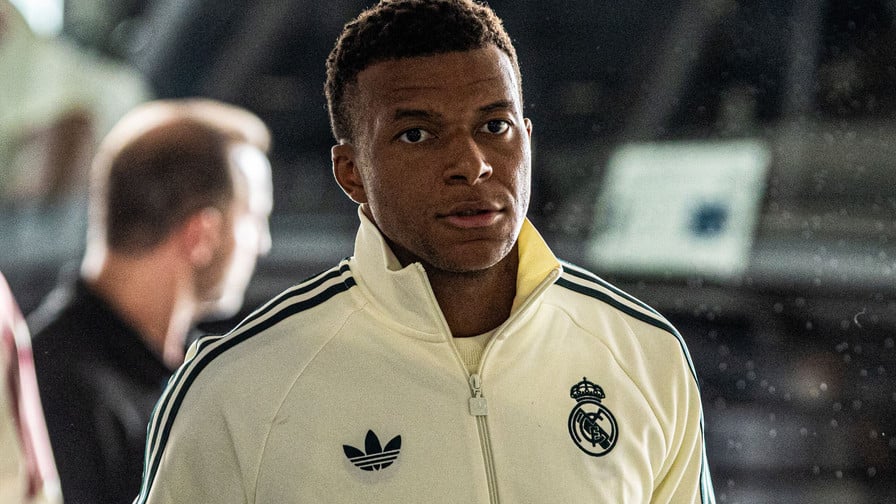 Zinedine Zidane veut devenir «l'anti-Deschamps» : Une première grosse erreur est annoncée avec Kylian Mbappé ? 