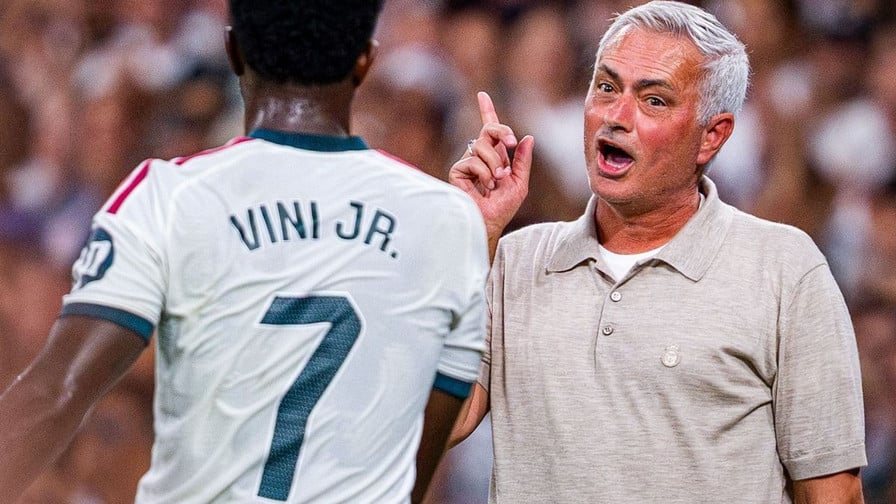 « Ce statut n'existe pas » : Mourinho met la pression sur Vinicius Jr au Real Madrid !