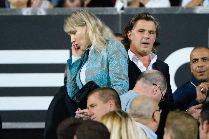 Rever De Voir Quelqu'un Se Faire Frapper Mercato - OM : « L’Arabie Saoudite ? Si l’OM et le PSG se retrouvaient