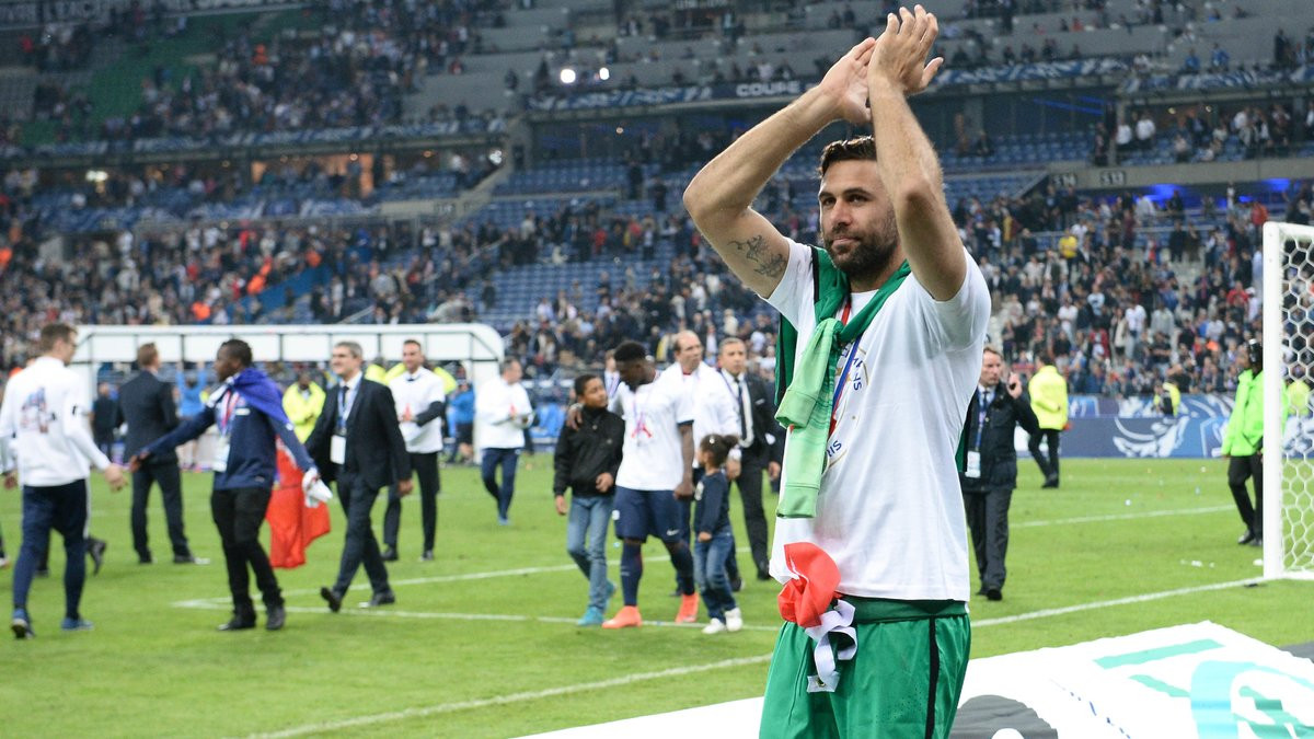 Mercato - PSG : Salvatore Sirigu Annonce La Couleur Pour Son Avenir ...