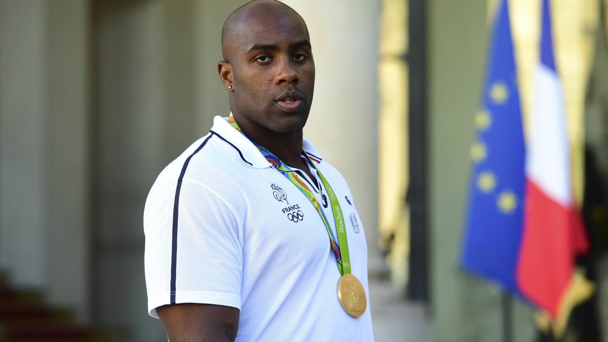 Judo Teddy Riner réagit à une reconversion à la Florent Manaudou !