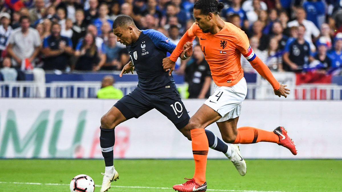 PSG : Mbappé Envoie Un Message à Van Dijk Avec Leur Duel ! - Le10sport.com