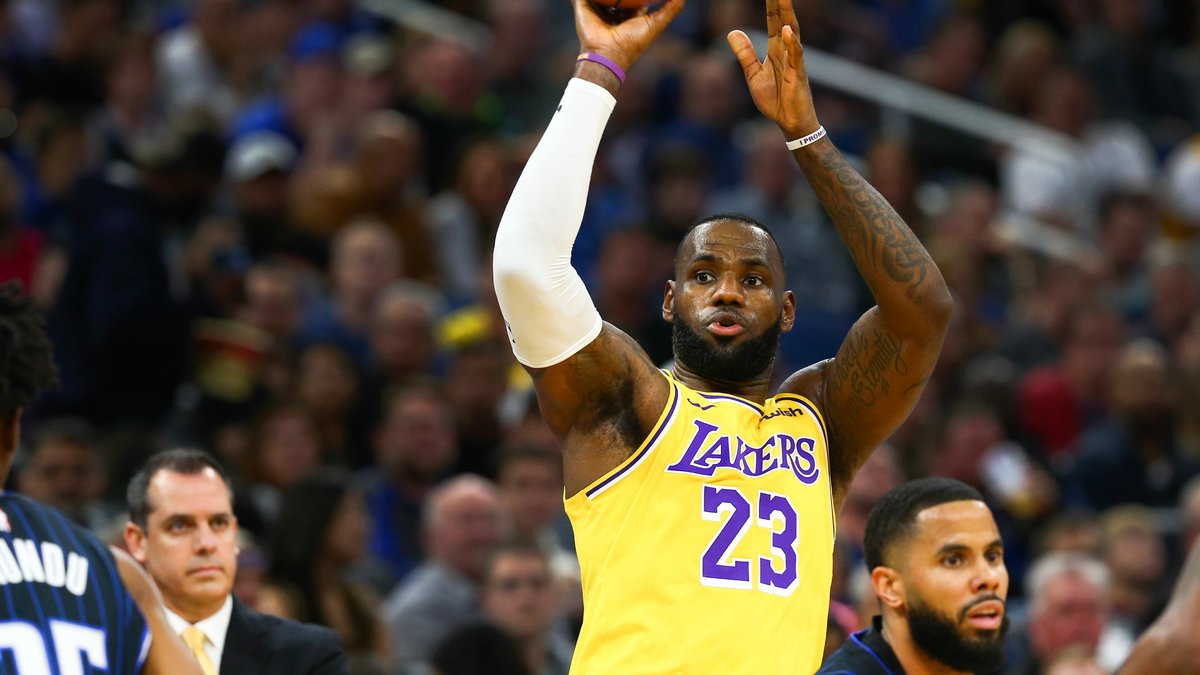 NBA Basket NBA LeBron  James  d voile son plus grand 