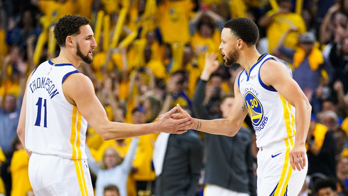NBA | Basket NBA : Quand Kerr compare Curry et Thompson à Basket | Basket NBA : Quand Steve Kerr compare Stephen