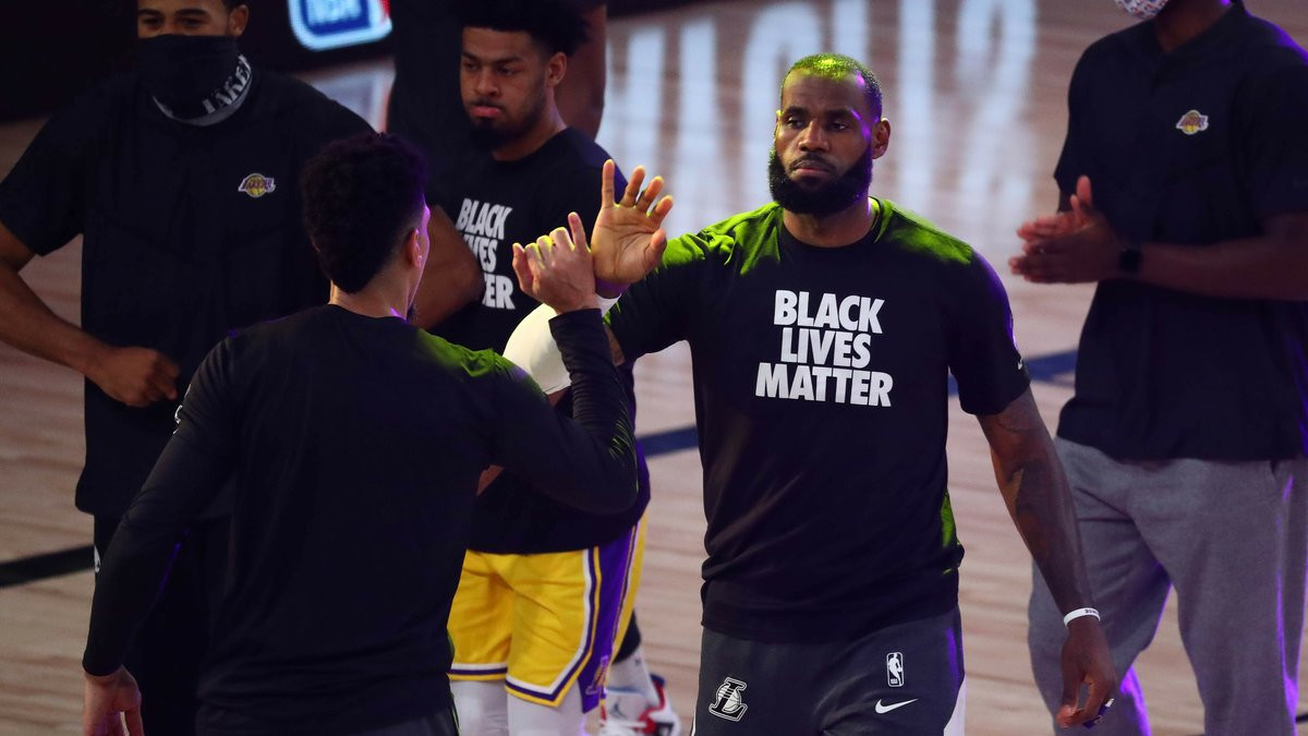 Basket - NBA : LeBron James Reçoit Un Message Fort Après Le Boycott ...