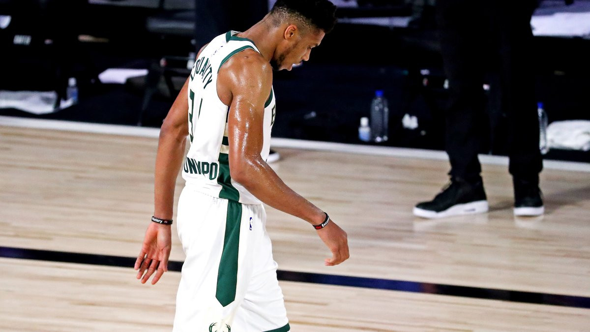 Basket | Basket - NBA : Giannis Antetokounmpo rassure sur ...