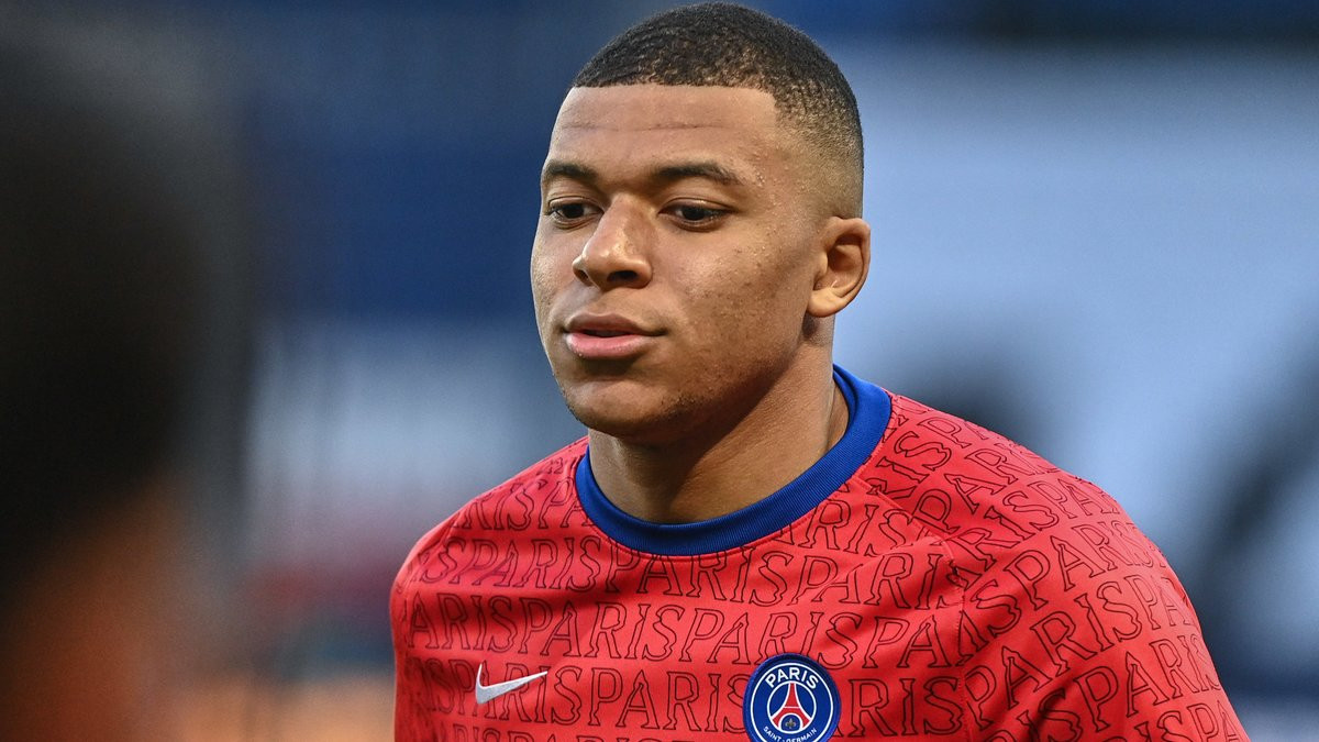 Mercato - PSG : Mauvaise nouvelle pour successeur Mbappé thumbnail