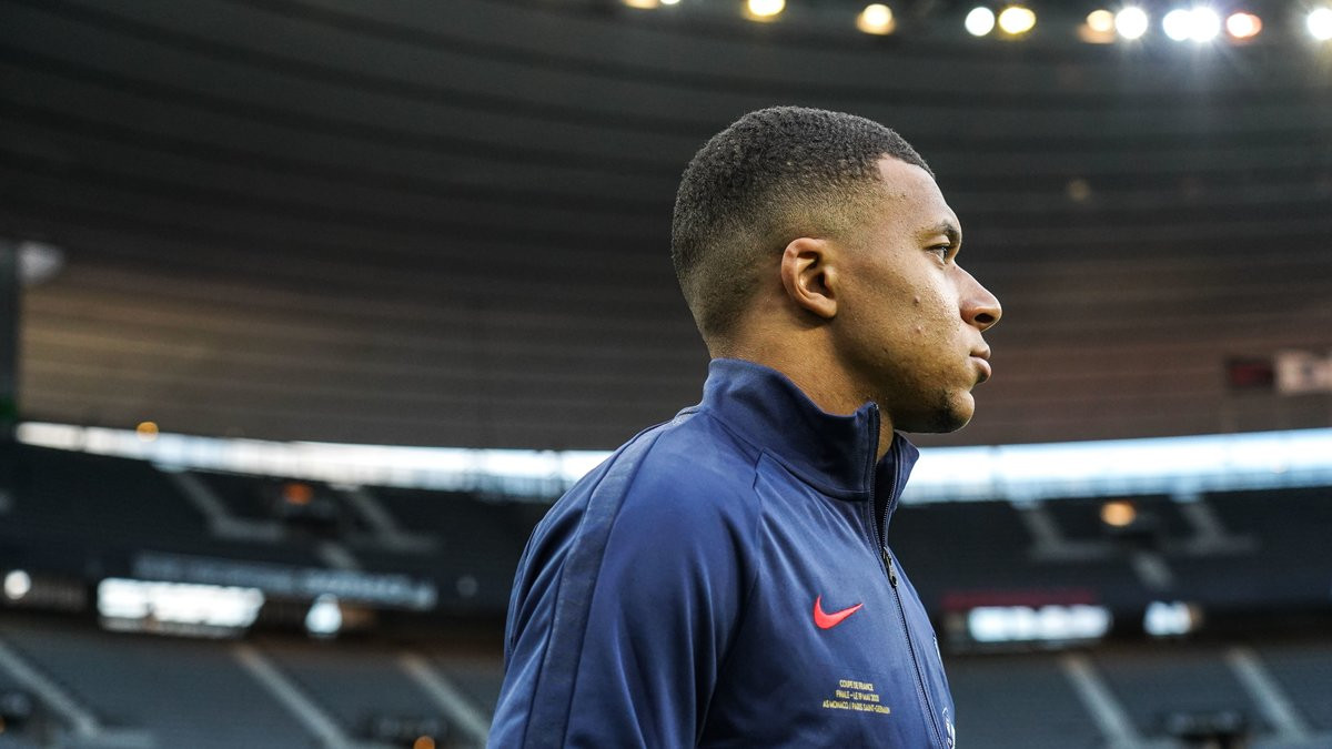 Mercato - PSG : Wijnaldum, Hakimi… Kylian Mbappé scrute le recrutement ...