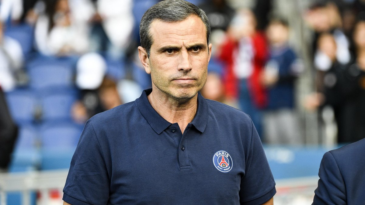 Paris Saint-Germain: The tackle sent by Pauleta