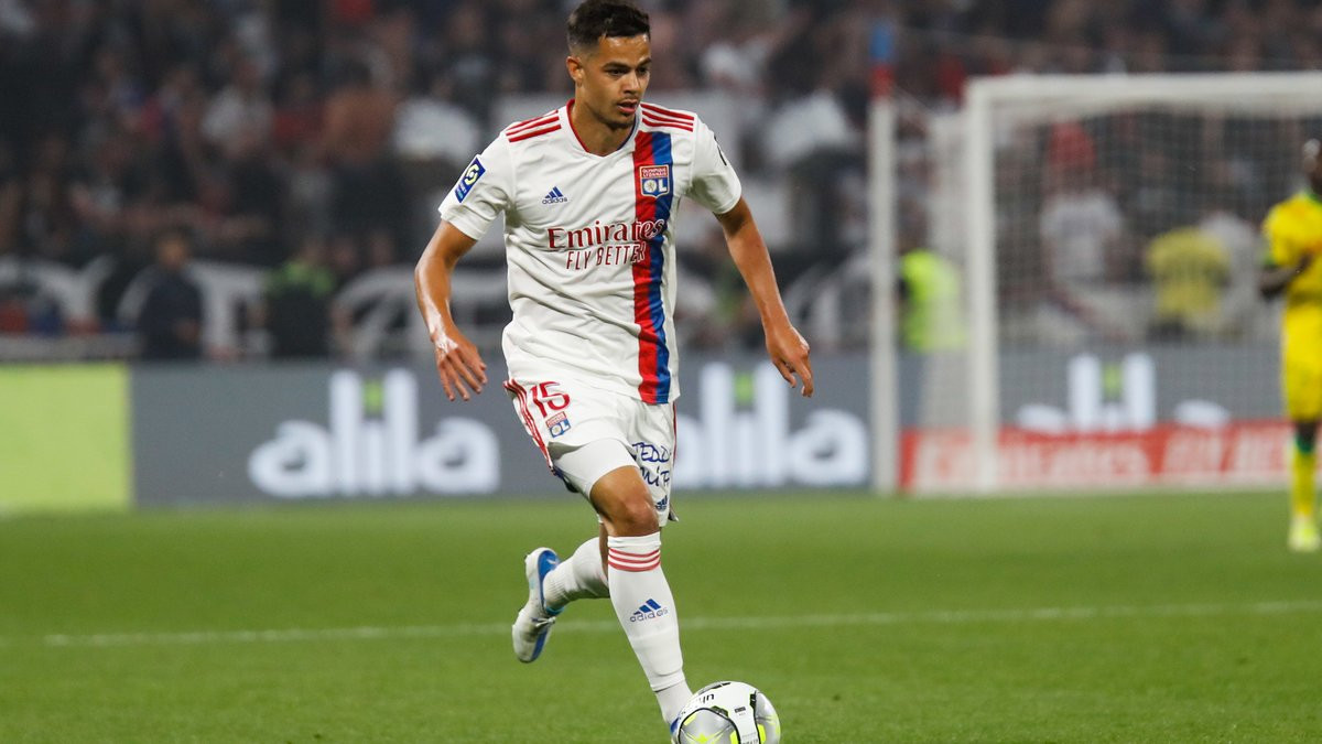 Mercato Ol Coup De Tonnerre Pour Ce Joueur De Blanc Le Sport Com