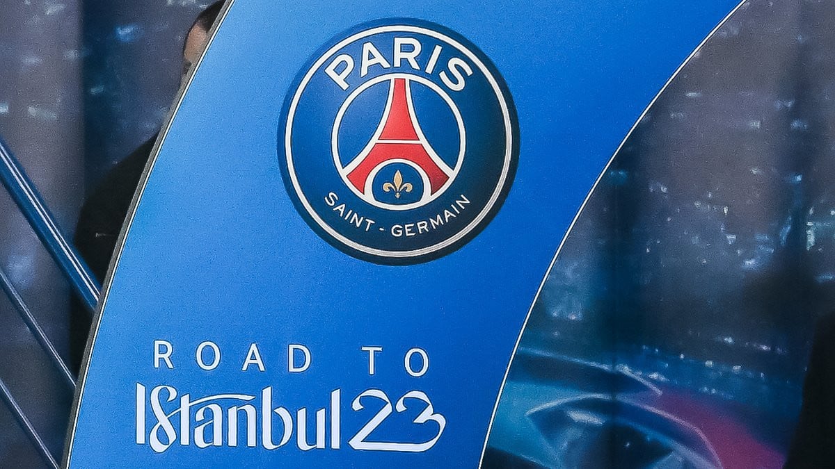 ‘It’s dangerous’: pressed in the Paris Saint-Germain dressing room