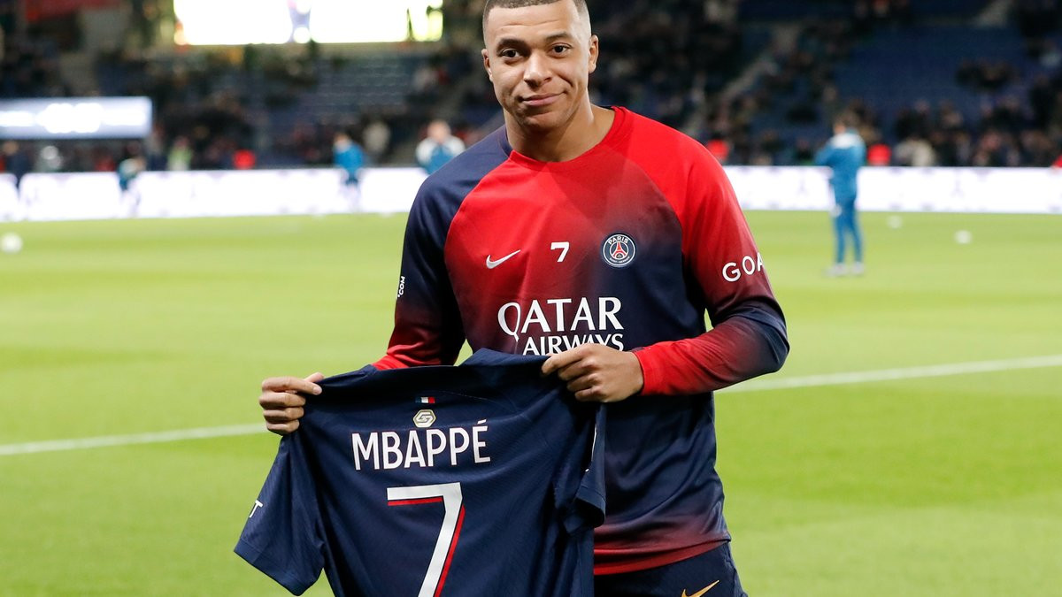 Mbappé - PSG : Signature annoncée, presse espagnole s'est trompée thumbnail