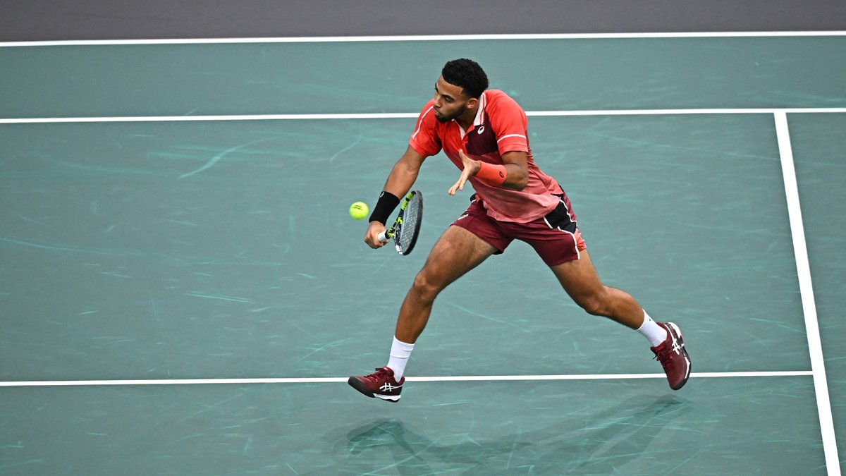 <b>Tennis</b> : Arthur Fils, une victoire obligatoire à Jeddah ? - Le10sport.com