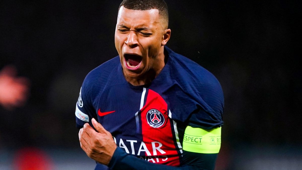 Mbappé delivers PSG and makes history!