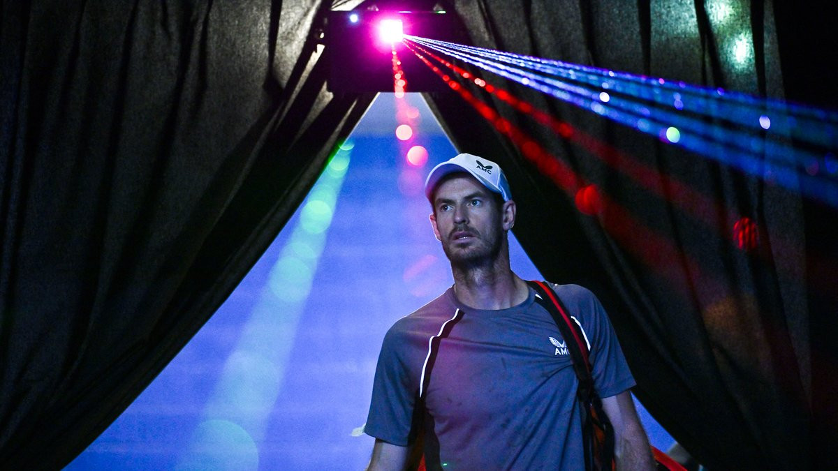 The Struggles of Andy Murray as He Battles Through a Series of Defeats