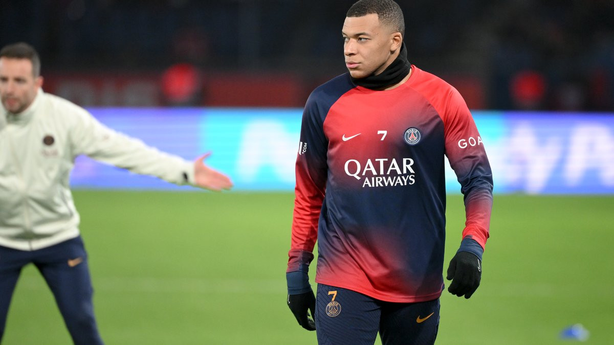 Brèves Actus Foot: Le PSG a choisi le remplaçant de Mbappé, c’est la panique thumbnail