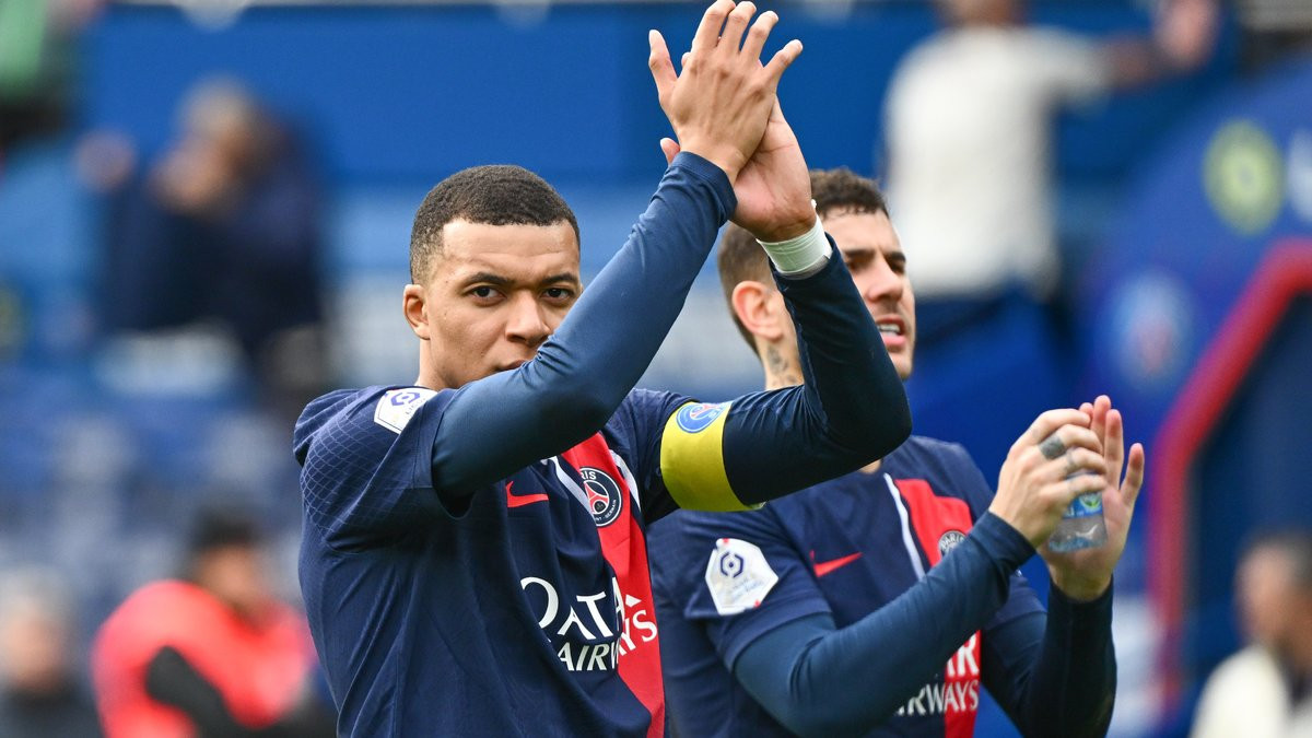 Brèves Actus: Mbappé - PSG : «Je serais resté les yeux fermés», la grande annonce ! thumbnail