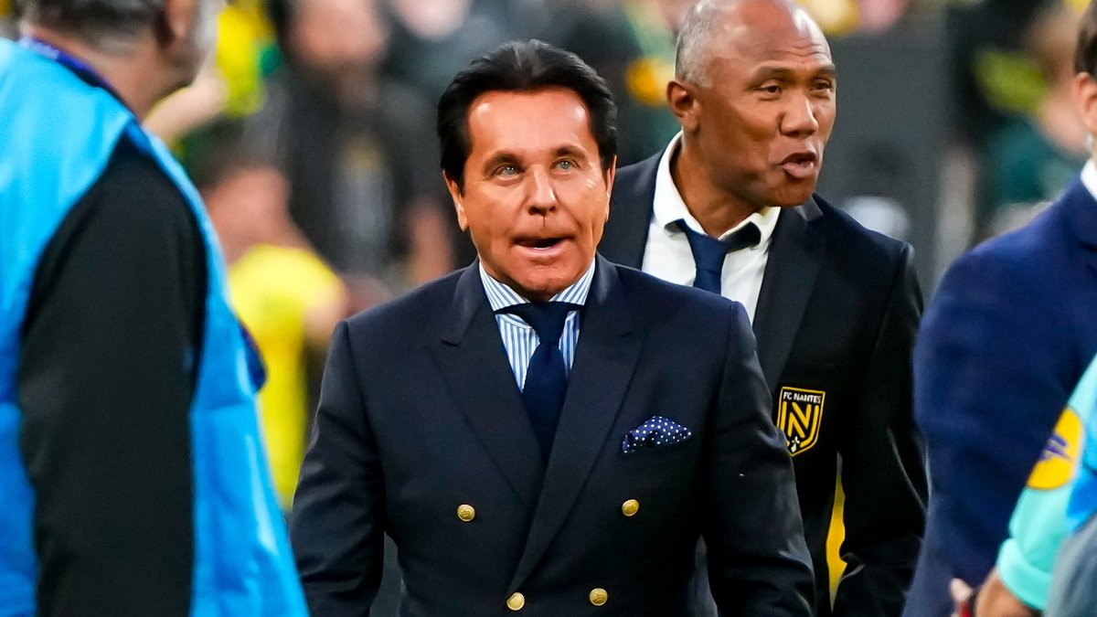 FC Nantes : Kombouaré annonce déjà un clash avec le boss ? thumbnail