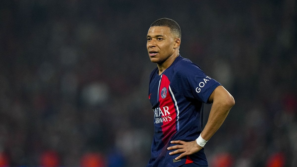PSG : Un joueur de Ligue 1 vend la mèche pour Mbappé thumbnail