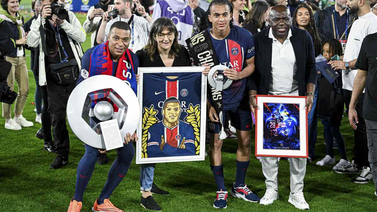 Mercato : Le Clan Mbappé Déjà De Retour Au PSG ? - Le10sport.com