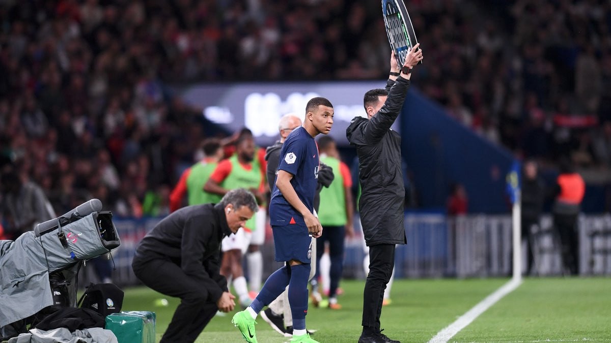 PSG Luis Enrique reçoit une demande spéciale sur Mbappé Le10sport com