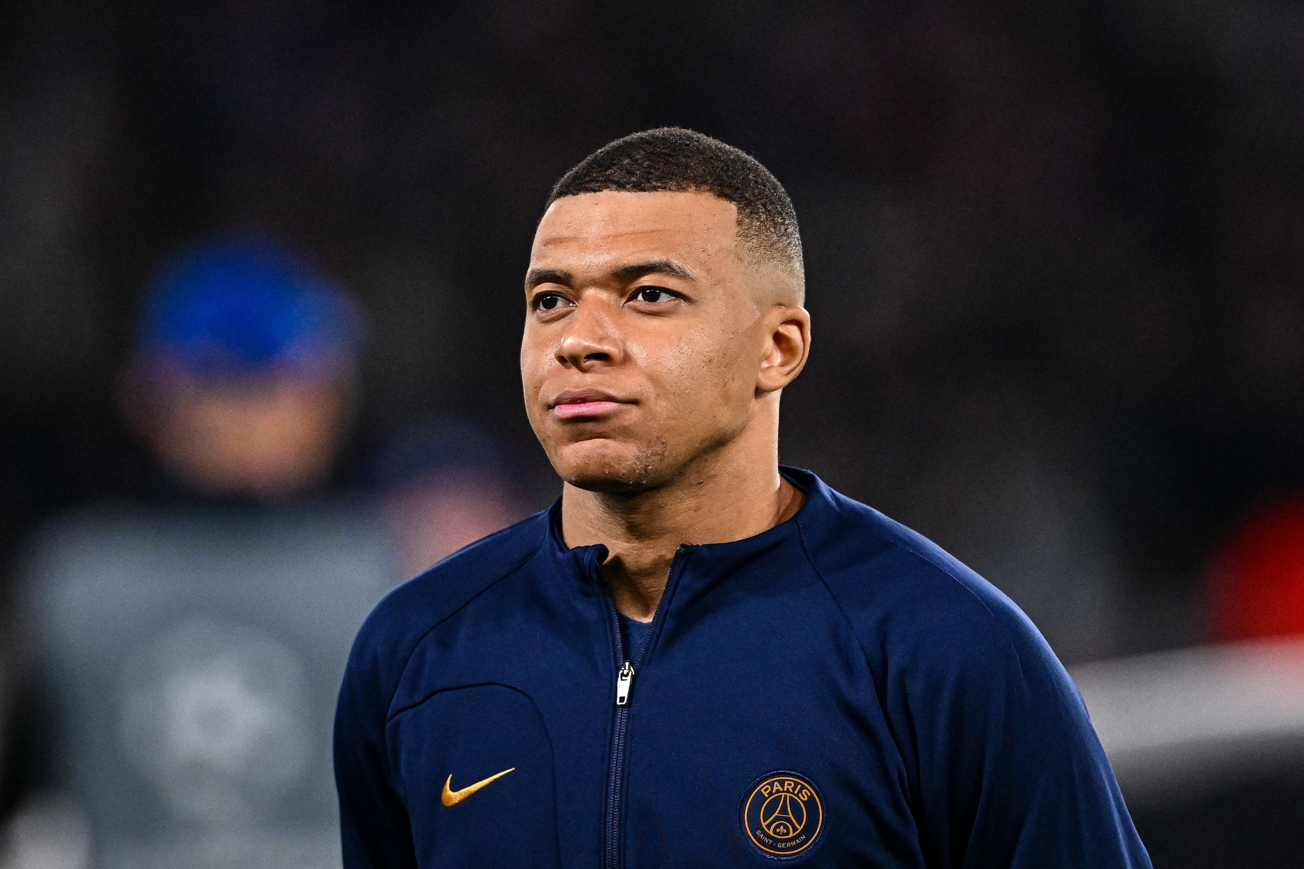 Mbappé’s succession: PSG prepares a double transfer!