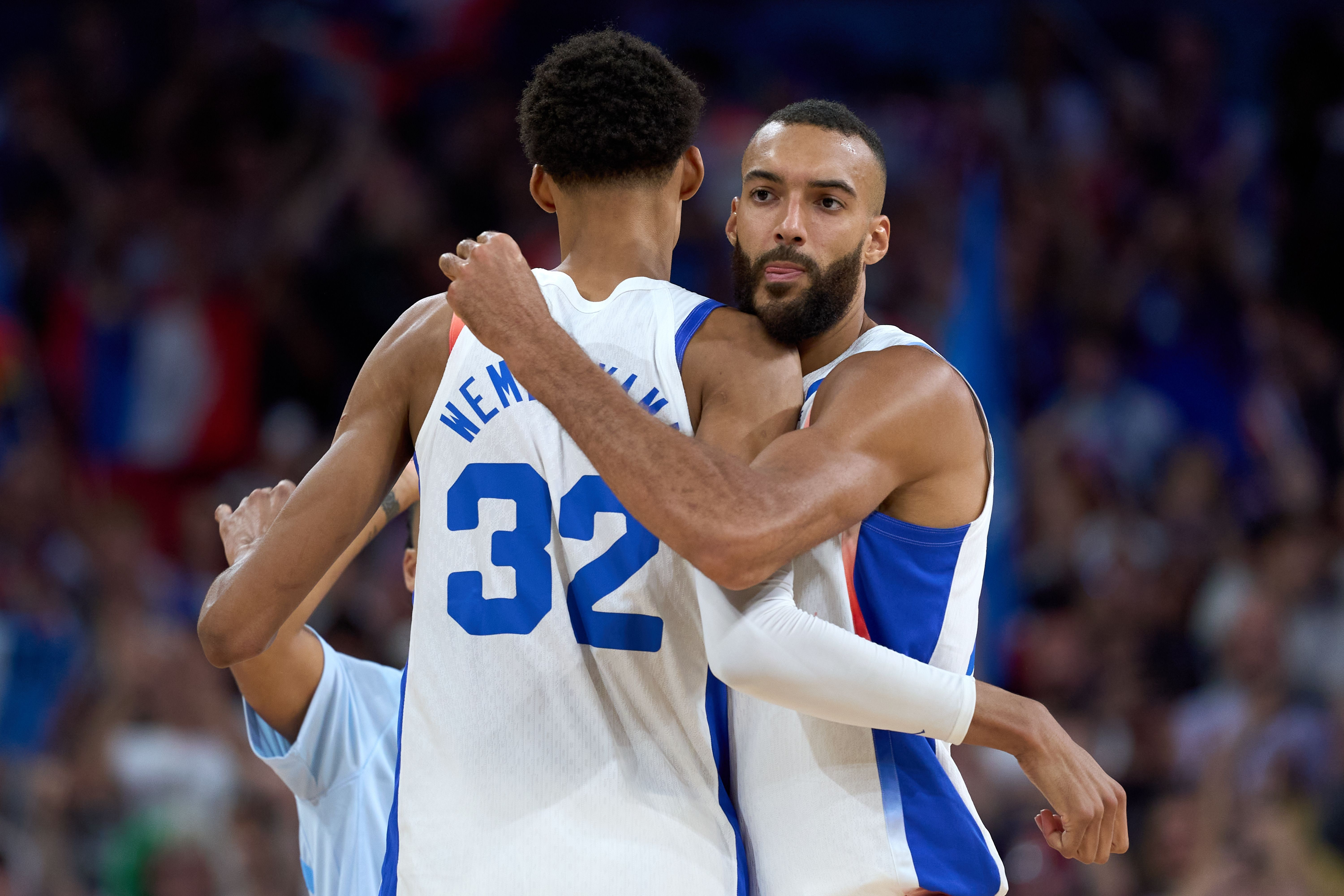 «Un joueur unique dans l’histoire» : Rudy Gobert annonce du lourd avant de retrouver Victor Wembanyama !