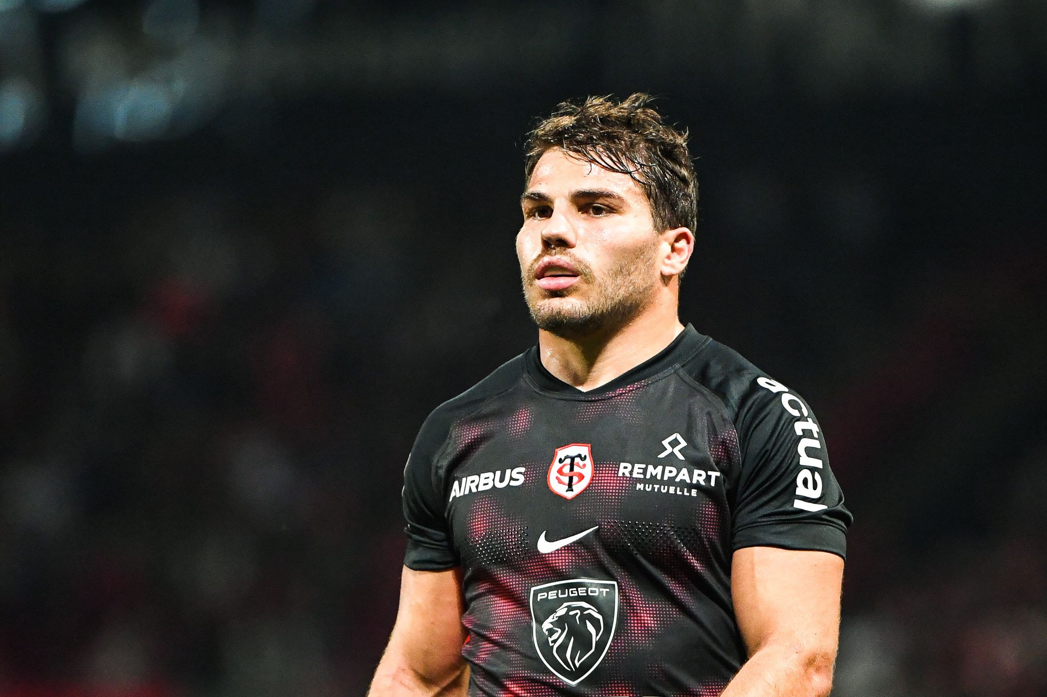 Antoine Dupont : Coup dur chez l'ennemi ! - Le10sport.com