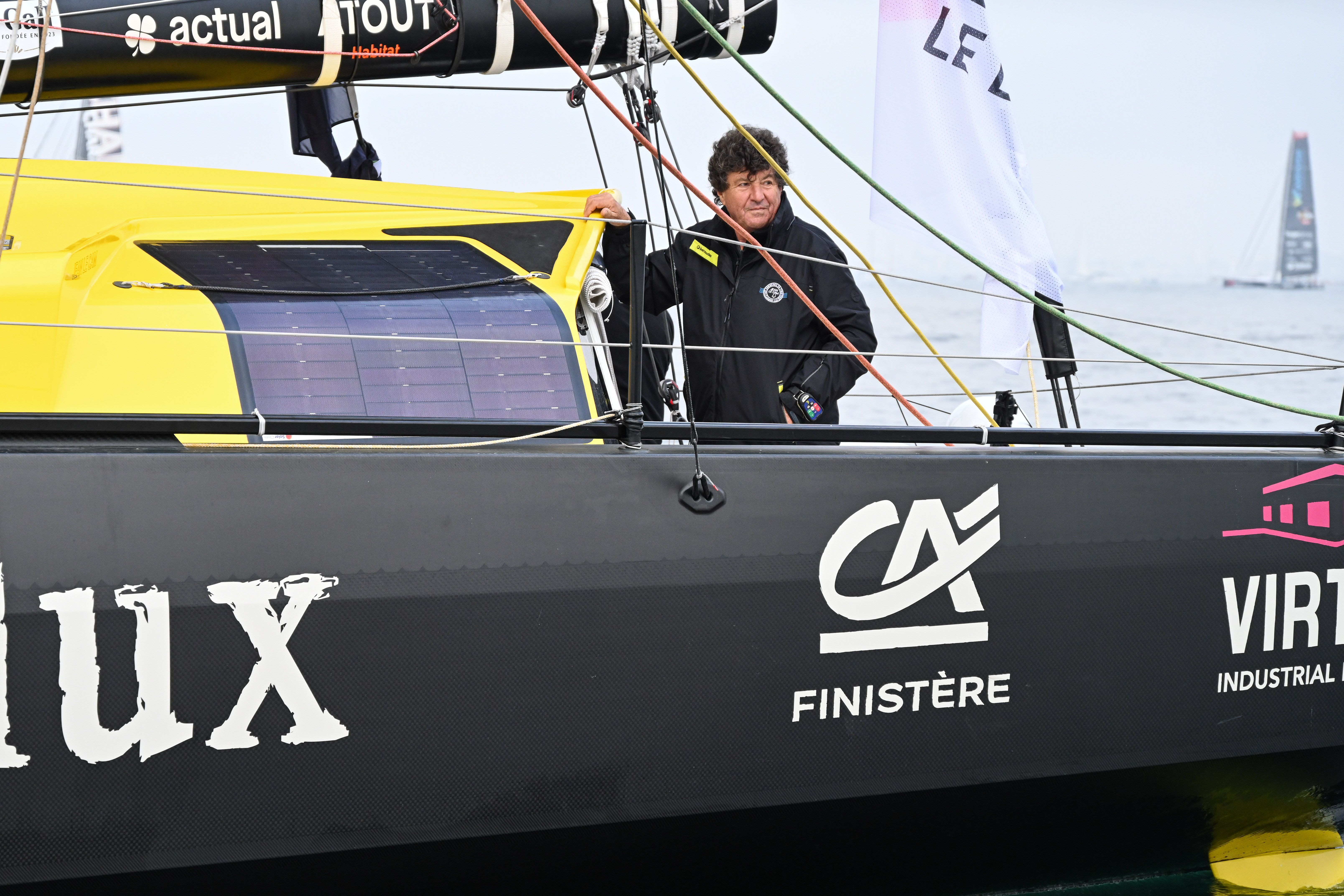 Vendée Globe 2025 Jean Le Cam «rêve» après son exploit !