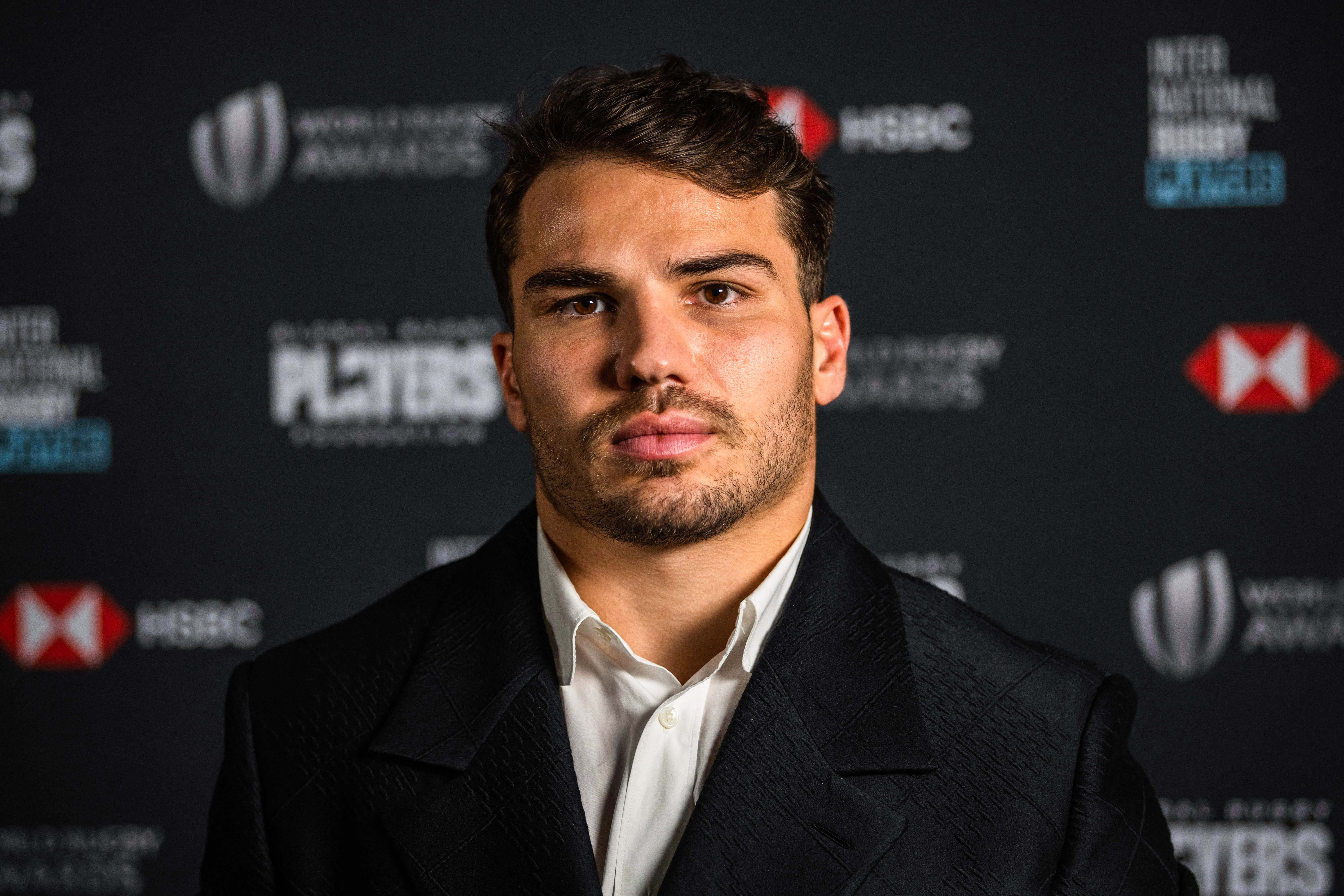 Antoine Dupont : La célébrité qui le fait vibrer ! - Le10sport.com