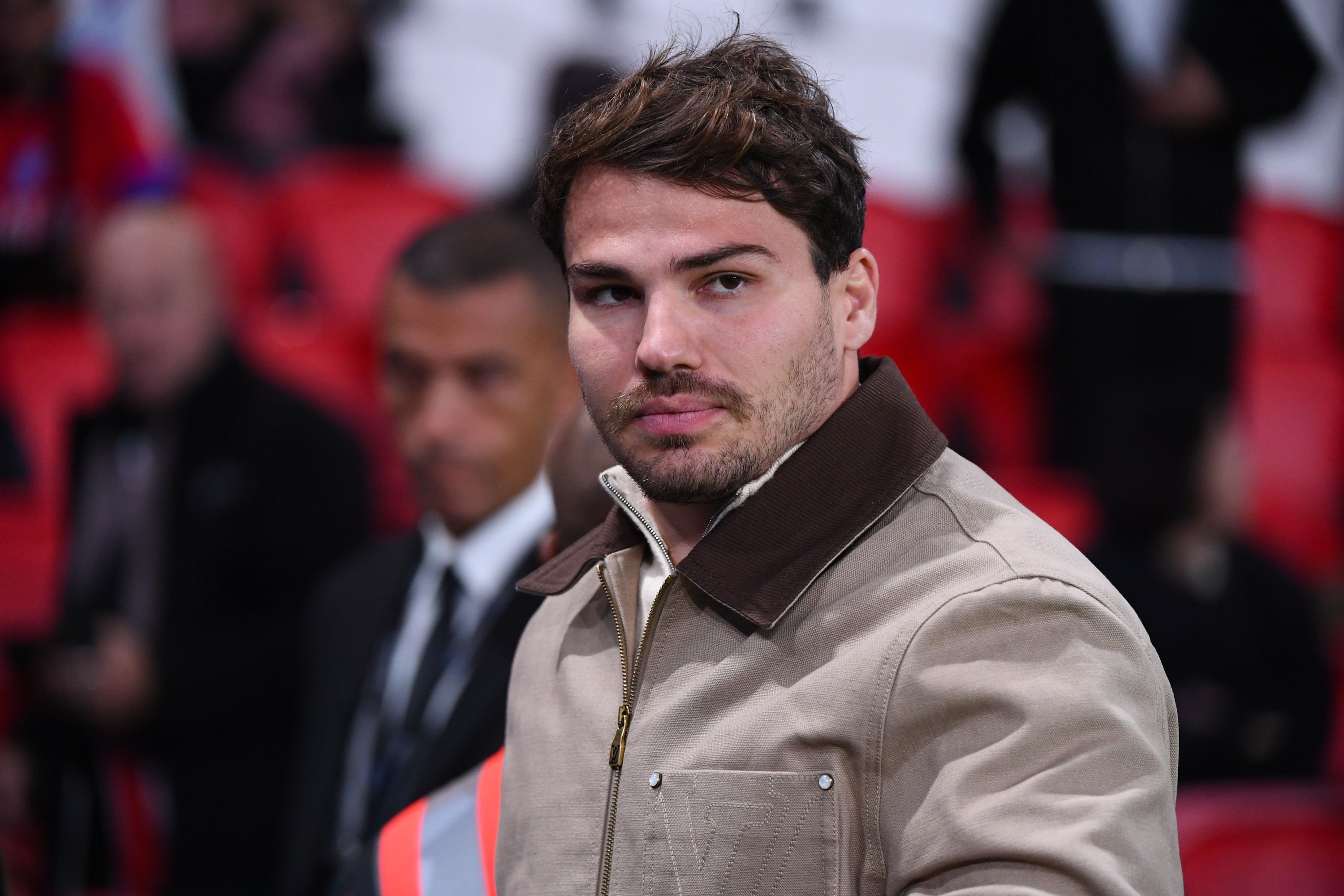 Antoine Dupont : Le craquage avec des insultes publiques ! - Le10sport.com